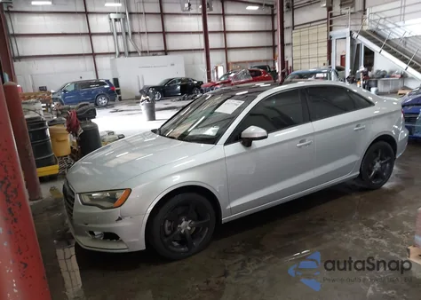 2015 Audi A3 2.0T Premium z USA, uszkodzony, nr VIN WAUBFGFF7F1011251